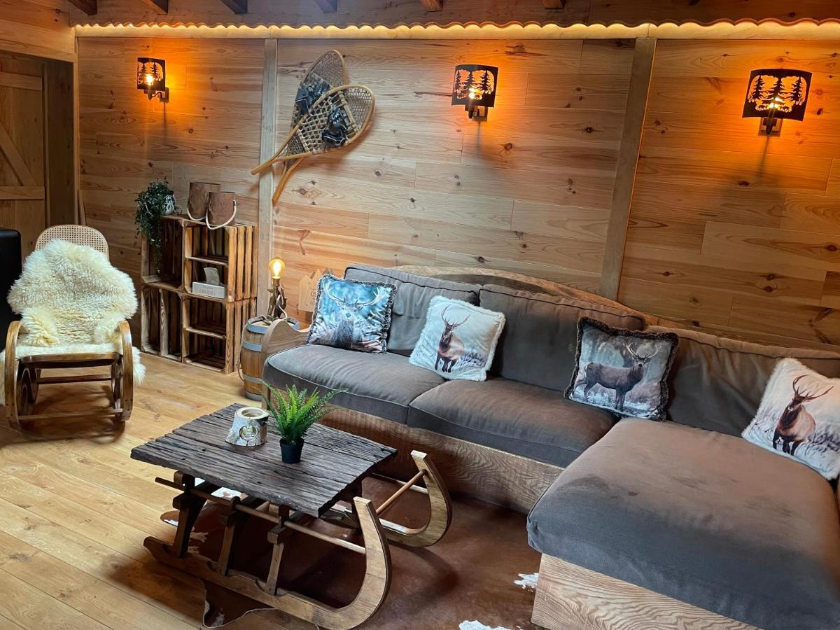 Le Chalet Du Helivy Жале Екстериор снимка